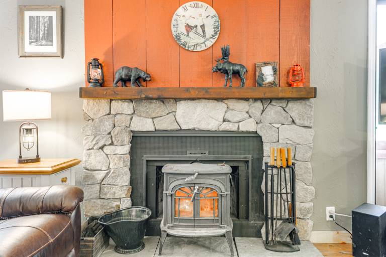 West Dover Townhome: Hot Tub, 2 Mi to Mount Snow! — photo 5