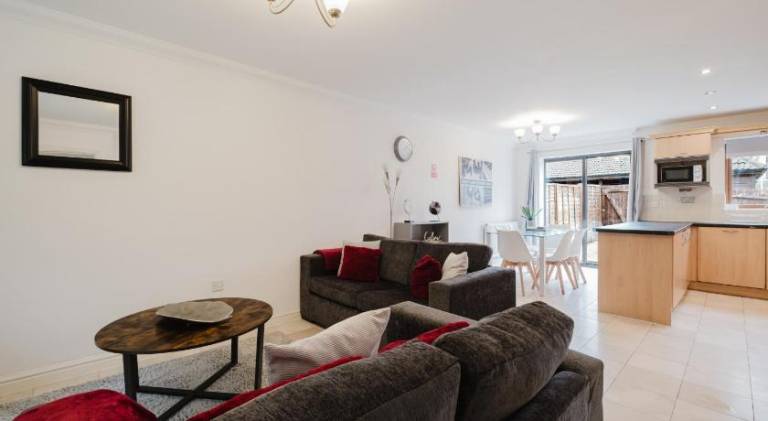 Holiday apartment with 3 rooms for 6 persons — photo 2