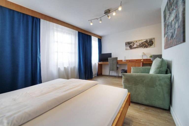 Reinhardts Garni Automobilia Hotel — photo 4