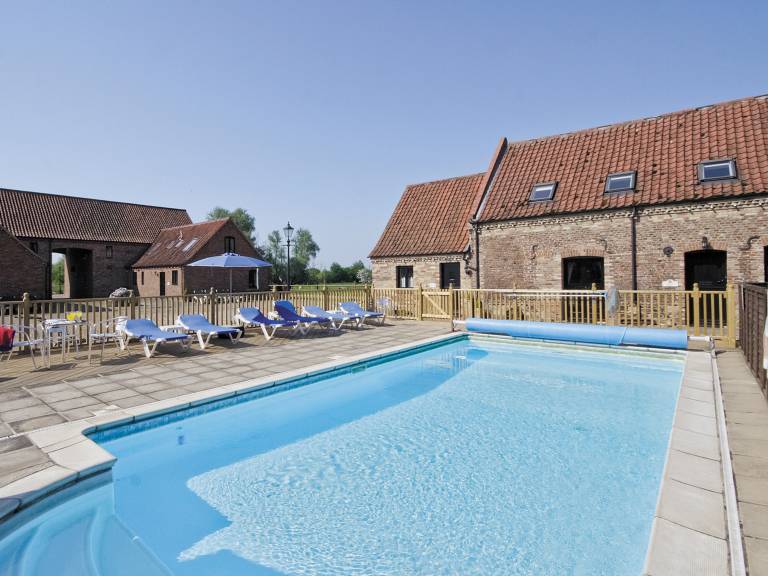 Pantiles Barn E3866