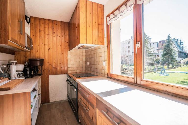 Fully equipped spacious chalet with garden & patio | Mountain view | Next to the ski | Dogs allowed — photo 2
