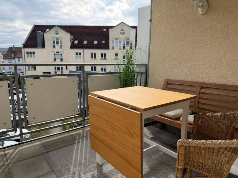 Modernes Apartment in Friedrichshafen mit Balkon, Aufzug und Parkplatz — photo 3