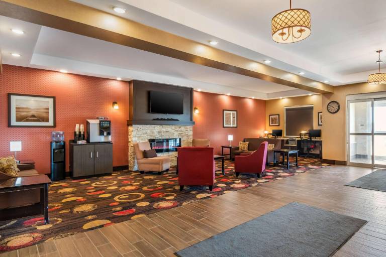 Best Western Plus Kindersley Hotel — photo 2