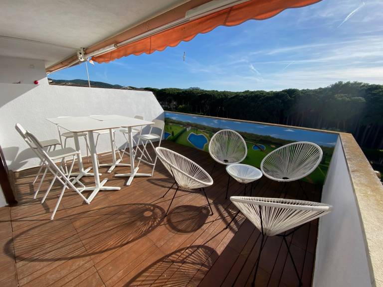 Rental apartment with terrace, garden & pool — photo 5