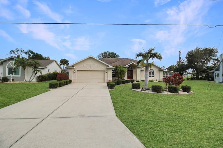 Stunning 3/2 pool home in the heart of Punta Gorda - Pelican Poolside — photo 5
