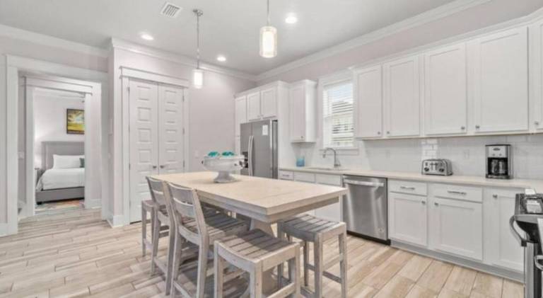 Ample house with pool | Pets are welcome — photo 3