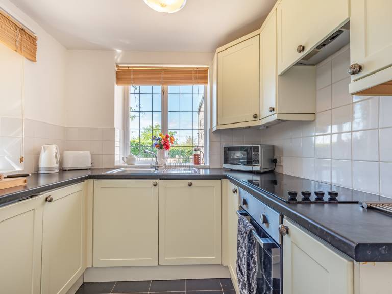 Children-friendly pleasant cottage with BBQ & yard | Dogs allowed — photo 4