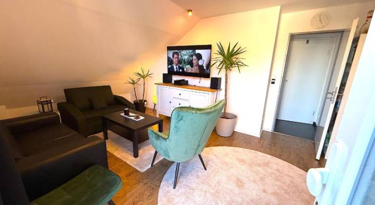 Wonderful rental apartment with BBQ, yard & patio | Pets are welcome — photo 4