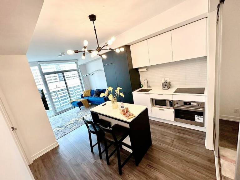 Condo  North Toronto