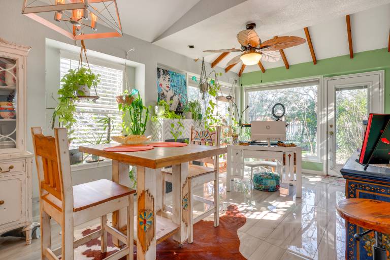 Bring Your Pup! Remote-Work Hub 22 Mi to Austin — photo 2