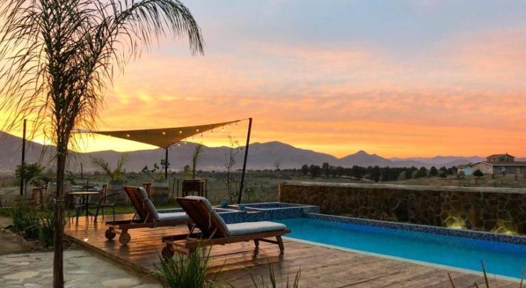 Vacation home with yard, pool & terrace in Mexicali