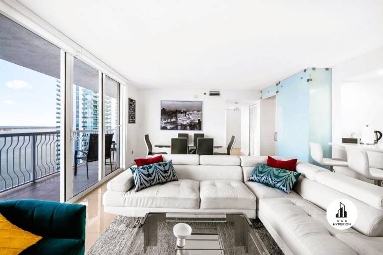 Modern Brickell Condo with Ocean & City Views in Miami, FL