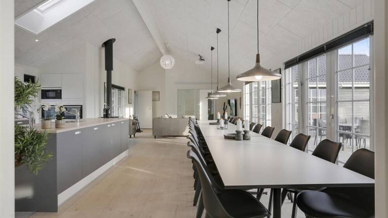 Vacation home with sauna, grill & private pool — photo 3
