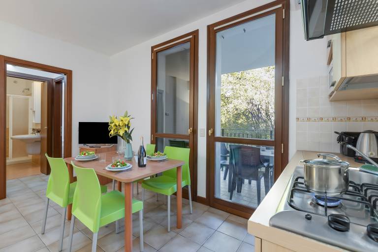 Child-friendly pleasant apartment with patio | Mountain view | Beach nearby | Pet-friendly — photo 2