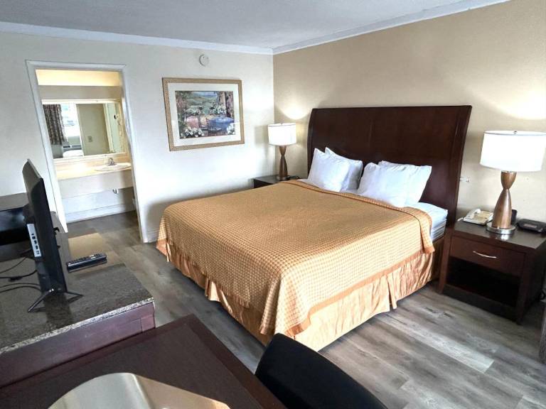 Relax Inn Perry National Fairgrounds Area I-75 — photo 2