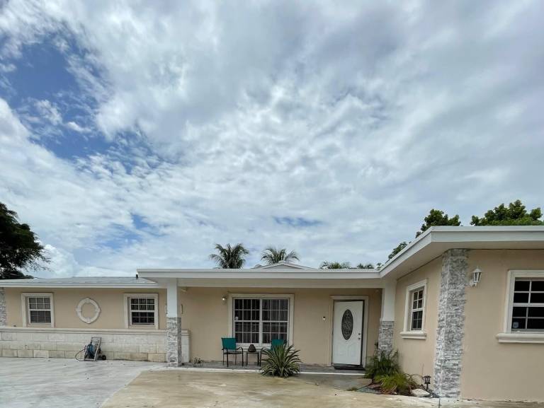 House  Hialeah Gardens