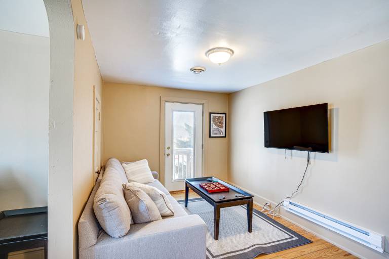 2 Mi to Dtwn: Studio Suite in Sheboygan — photo 4