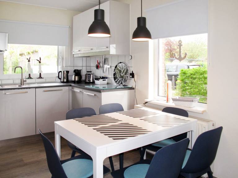 Family-friendly wonderful vacation home with grill, terrace & yard | Pets allowed — photo 3