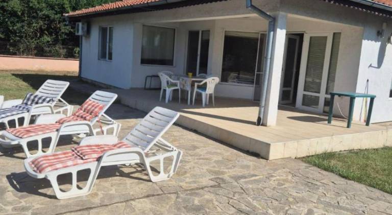 Rental apartment with pool — photo 4