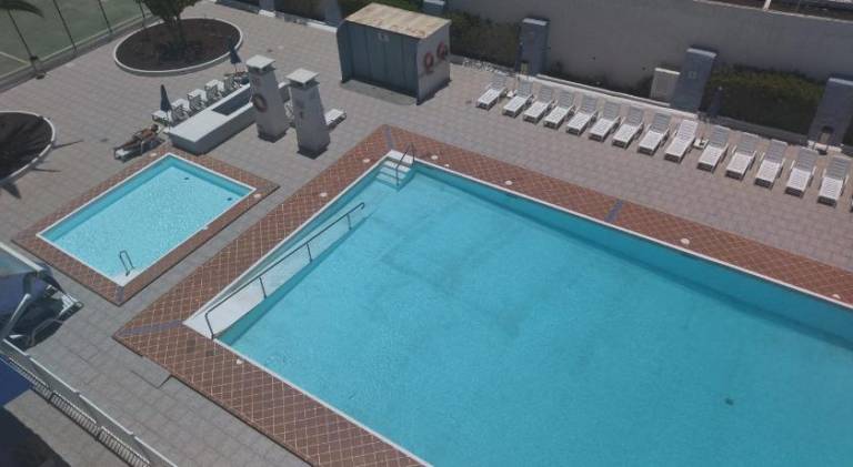 Apartment with pool | Pet-friendly — photo 5