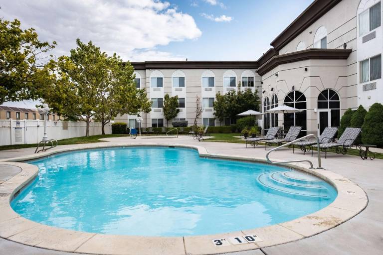 Hampton Inn & Suites Salt Lake City Airport — photo 3