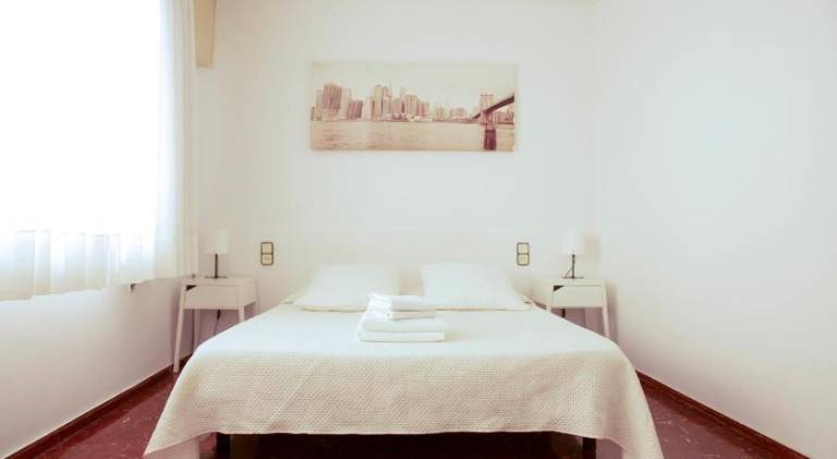 Barcelona City Street Hostal — photo 2