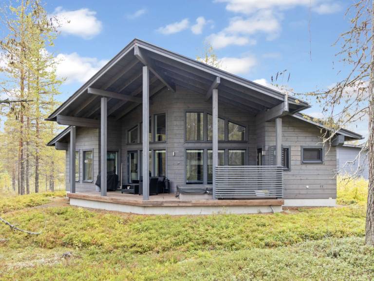 Vacation home with sauna — photo 3