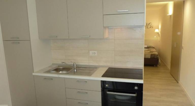 Apartment with terrace — photo 4