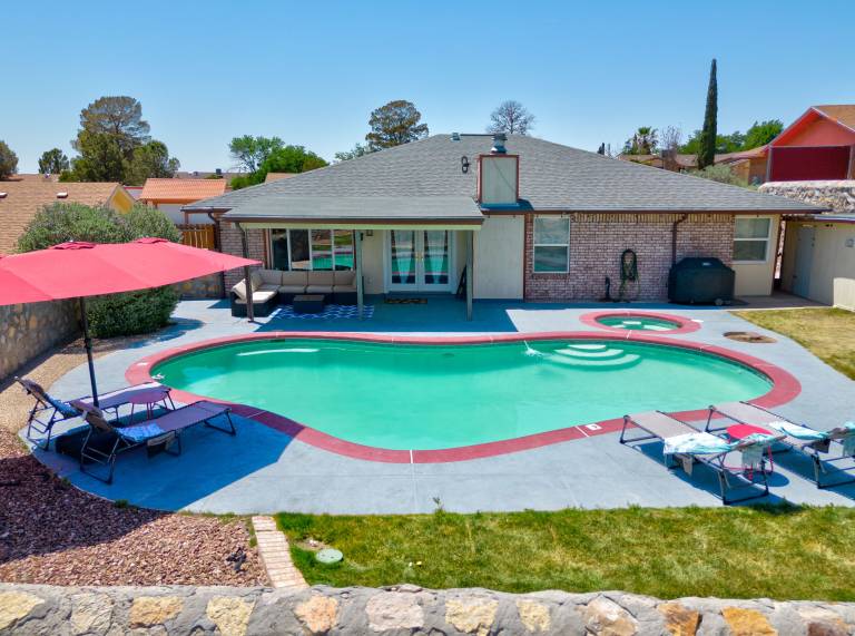 House Falcon Hills