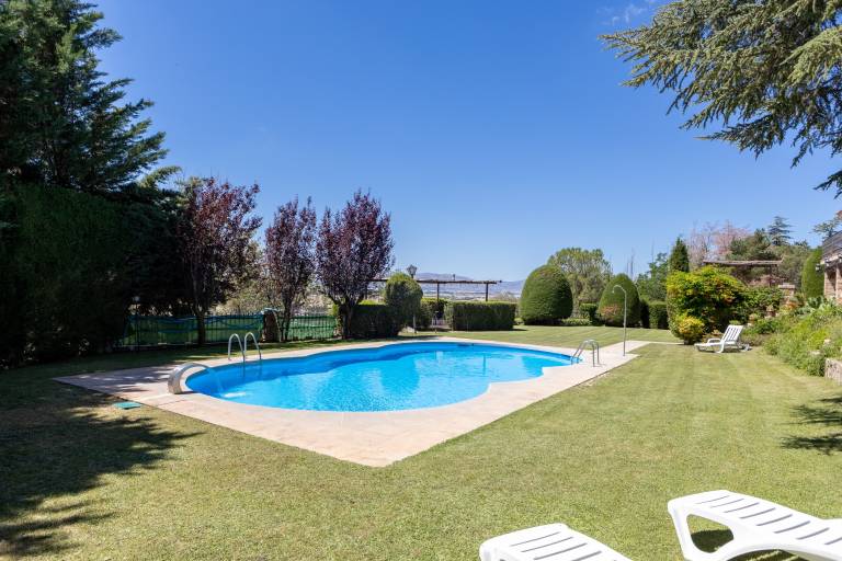 Country House 'Casa Rural Las Yernas' with Mountain View, Private Pool and Wi-Fi — photo 2