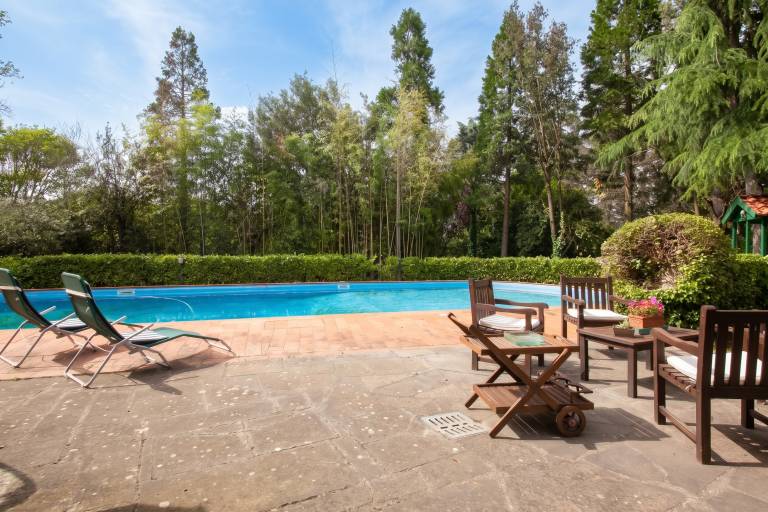 Villa mit Garten, privatem Pool und Grill | Gartenblick