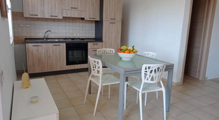 Rental apartment with yard, terrace & pool — photo 4