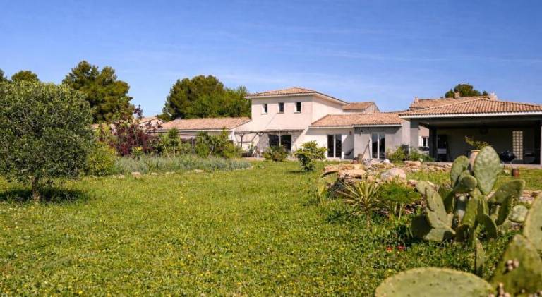 House with 3 rooms for 6 persons in La Cadiere-d'Azur