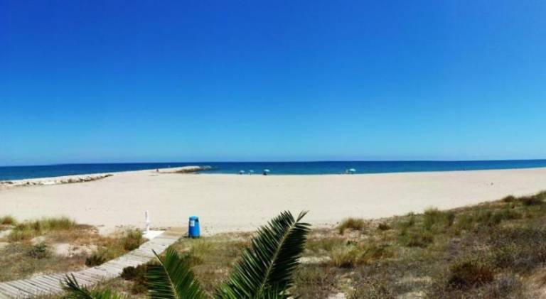 House with 3 rooms for 4 persons in Denia