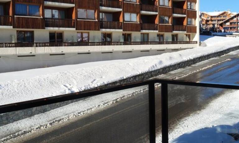 Holiday apartment with fast internet in Huez