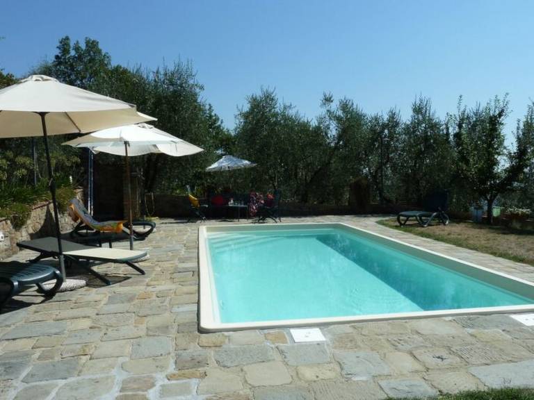 Charming house with pool, grill & yard | Pets are welcome — photo 3