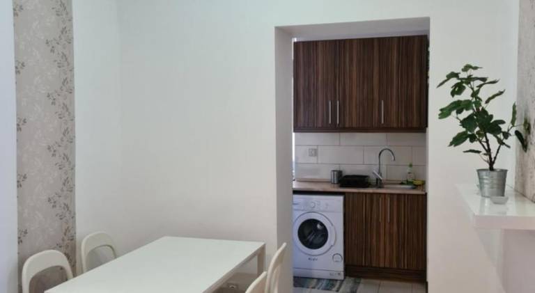 Rental apartment with terrace & yard | Next to St. Stephen's Basilica | Suitable for remote work — photo 4
