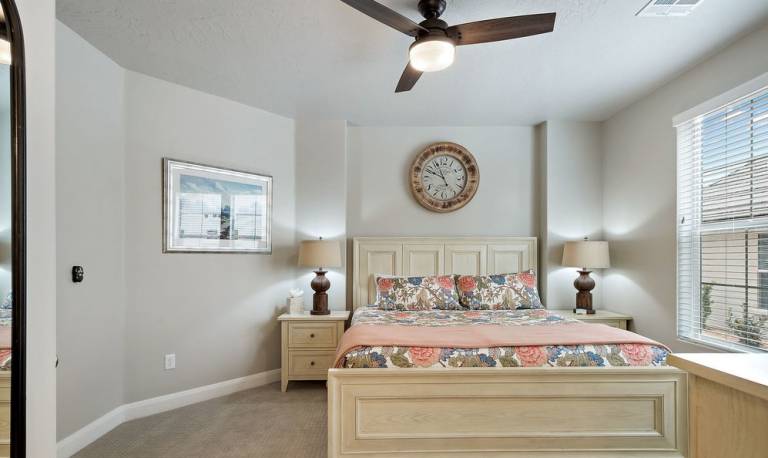 Child-friendly beautiful vacation home with hot tub, grill & private pool | Mountain view | Dogs allowed — photo 4