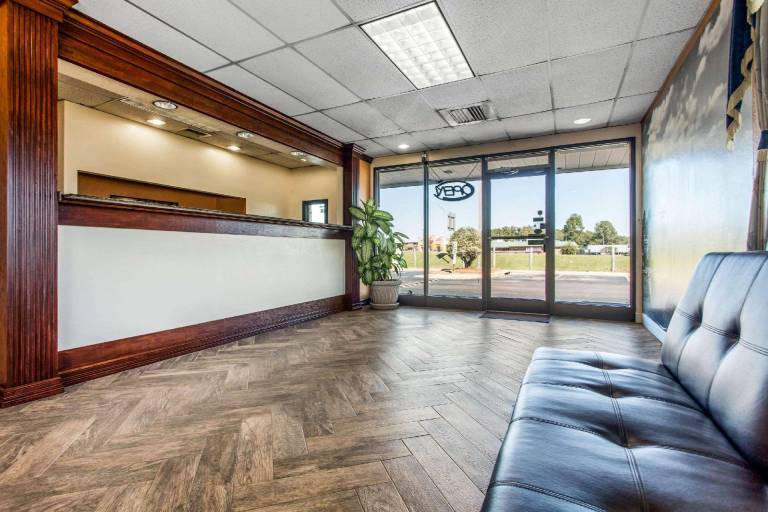 Super 8 by Wyndham Battleboro/Rocky Mount — photo 2