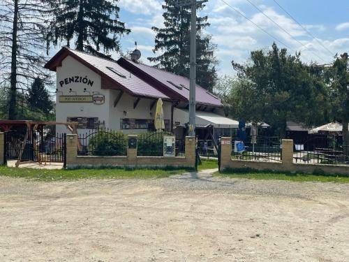 Ubytovanie s raňajkami Strečno