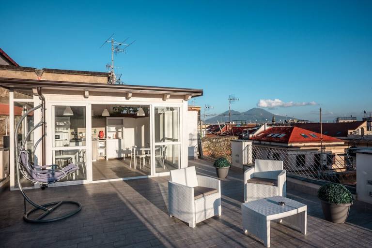 Bed & Breakfast  Decumani