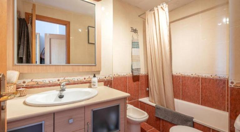 Fully equipped beautiful rental apartment with terrace, garden & pool | Perfect for remote work | Pets are welcome — photo 3
