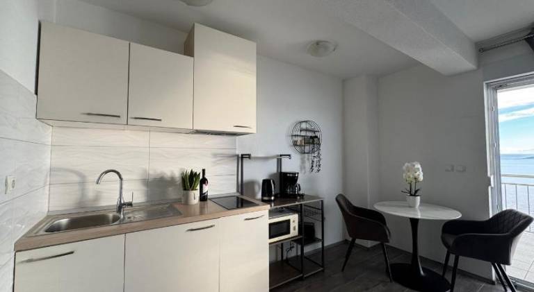 Rental apartment with 2 rooms for 6 persons — photo 3