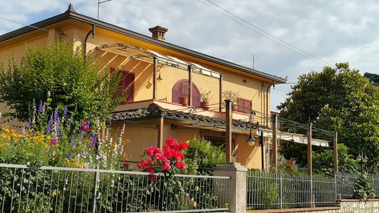 HouseAle Villetta nel cuore della Toscana