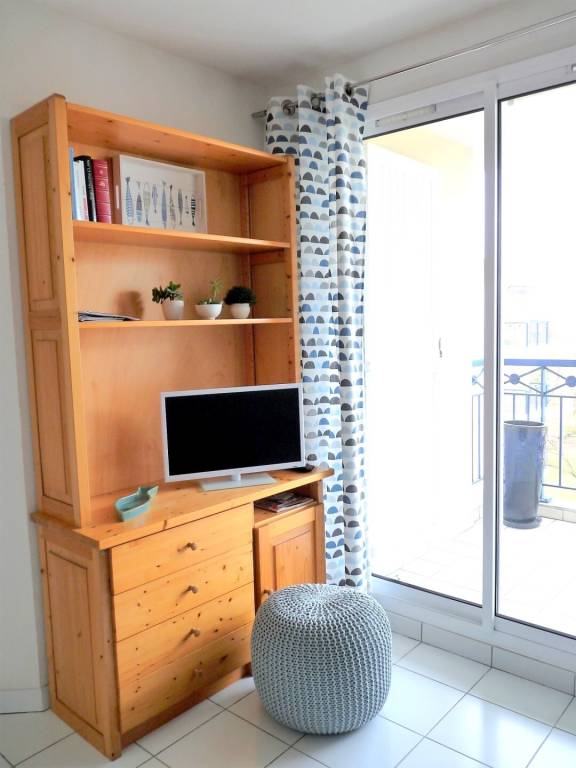 Rental apartment with pool | Pool view — photo 5