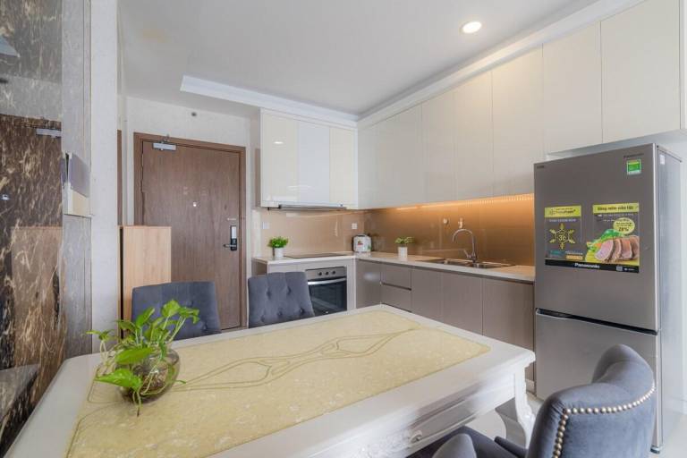 Beautiful house with pool | Next to Phạm Ngũ Lão Street | Pet-friendly — photo 5