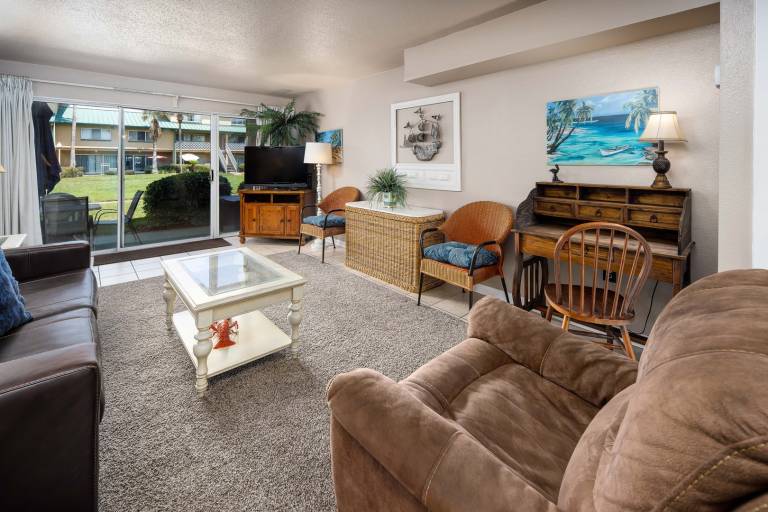 205A - 1BR/1 Bath at Seaspray Condos on Okaloosa Island, Fort Walton Beach, Fl — photo 2