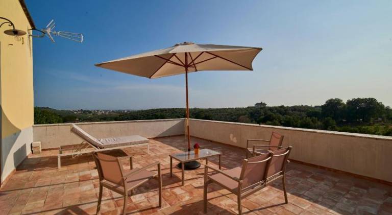 House with yard, grill & terrace — photo 5