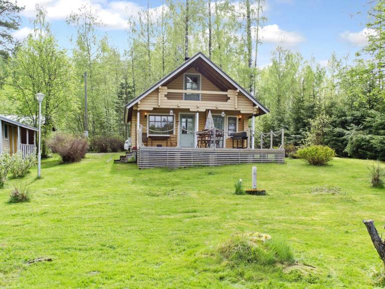 Vacation home with terrace & sauna | Nature view — photo 3