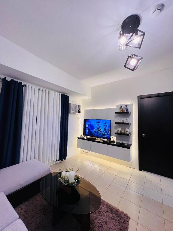 Holiday apartment with pool | Perfect for remote work in Pasay